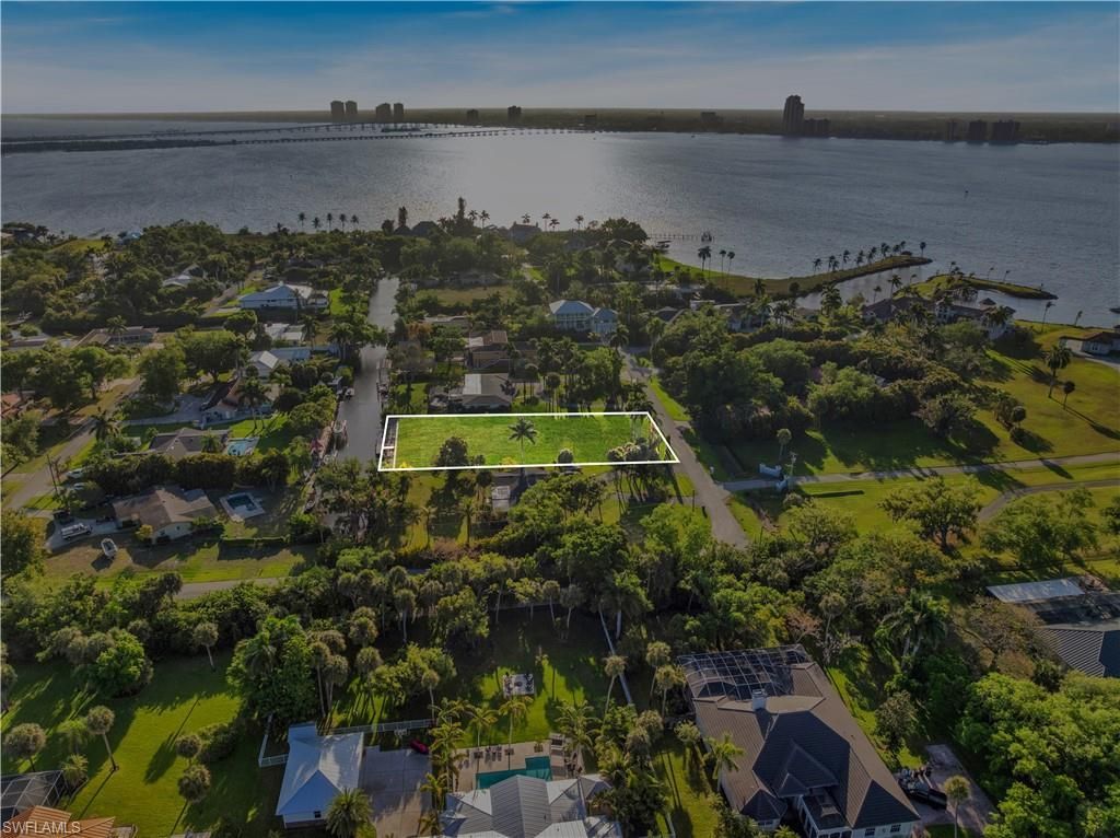 62 Wolcott Dr , North Fort Myers, FL 33903 Photo