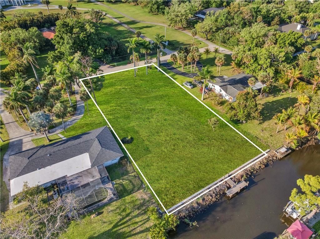 62 Wolcott Dr, North Fort Myers, FL 33903 Photo