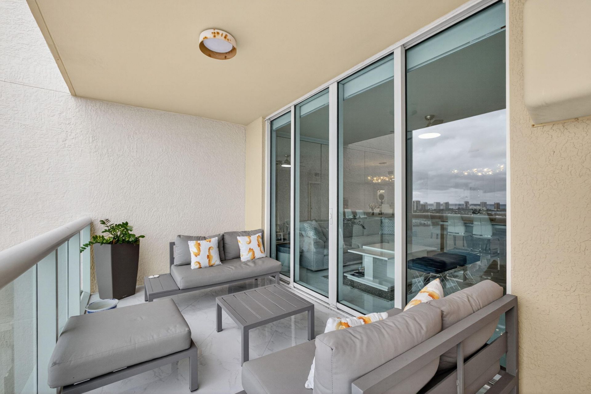 2650 Lake Shore, Unit 2303, Riviera Beach, FL 33404 Photo