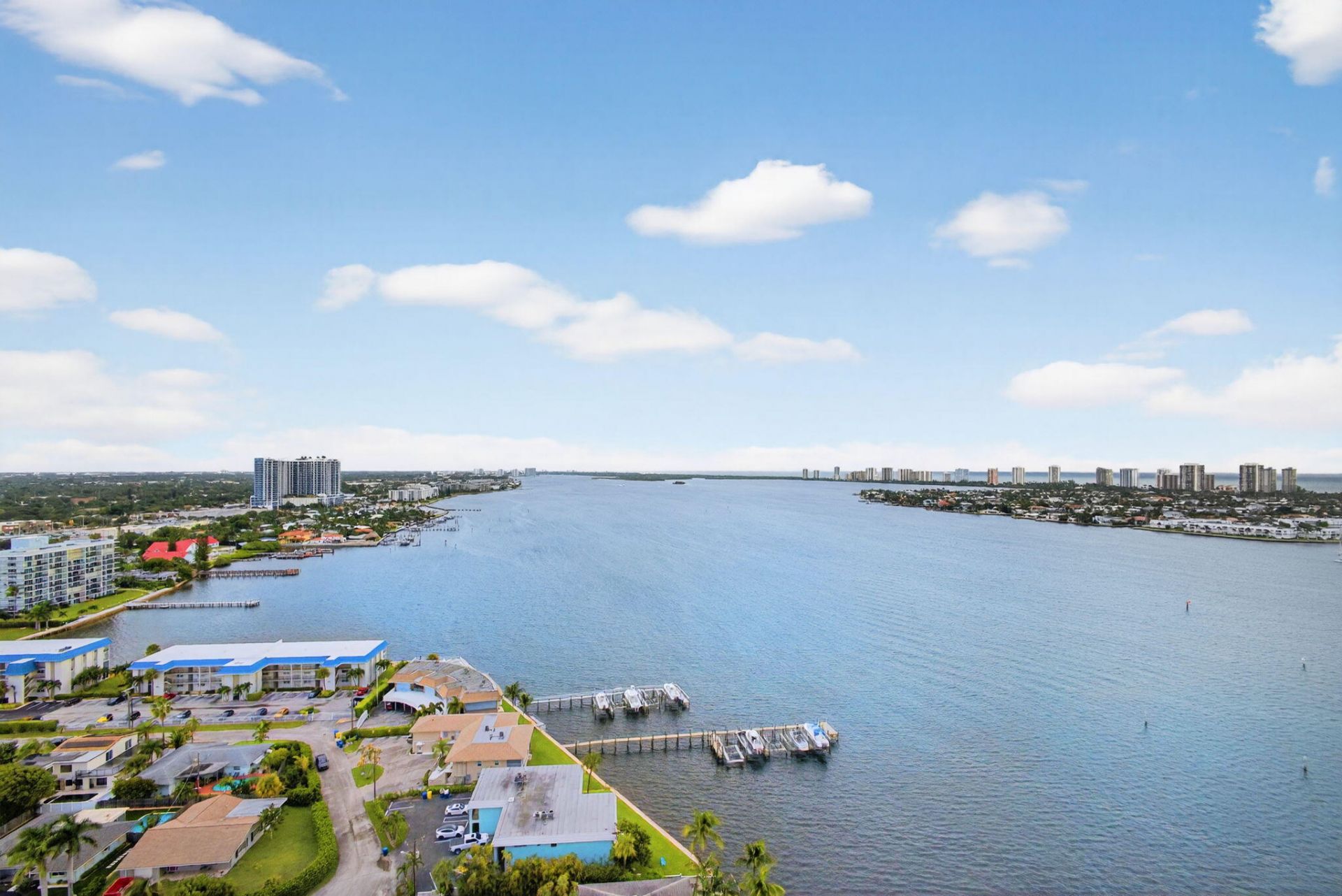 2650 Lake Shore, Unit 2303, Riviera Beach, FL 33404 Photo