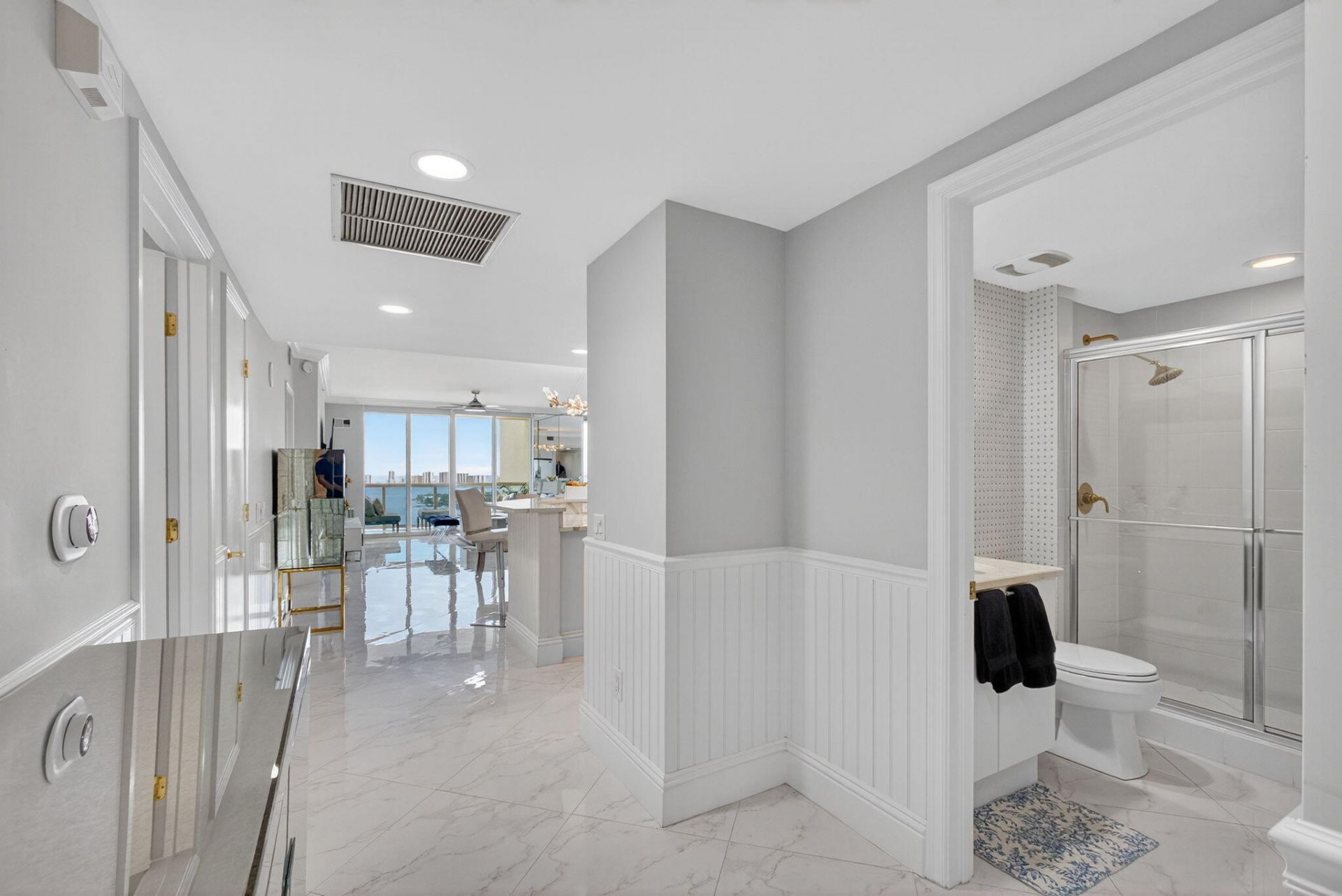 2650 Lake Shore, Unit 2303, Riviera Beach, FL 33404 Photo