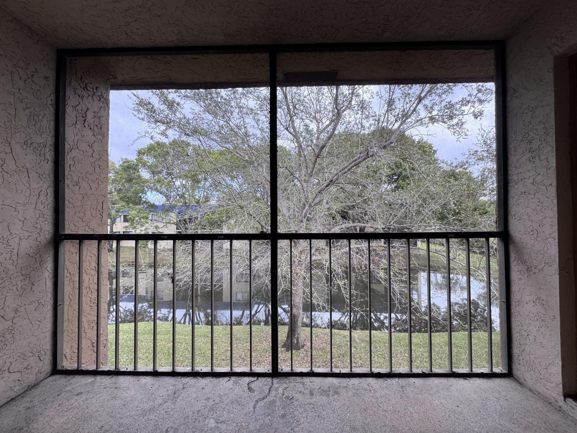 193 Lakeview Drive, Unit 205, Weston, FL 33326 Photo