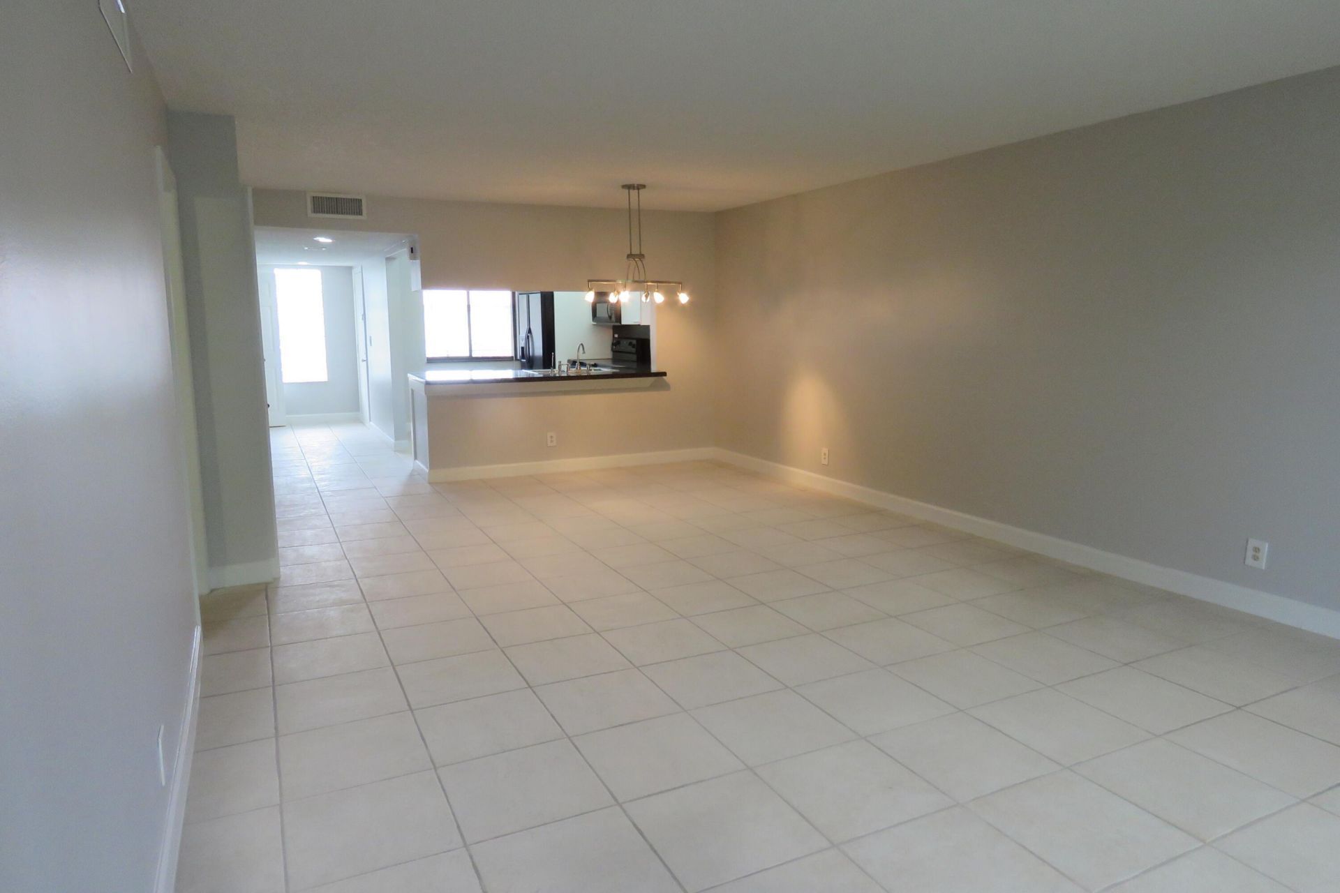 193 Lakeview Drive, Unit 205, Weston, FL 33326 Photo