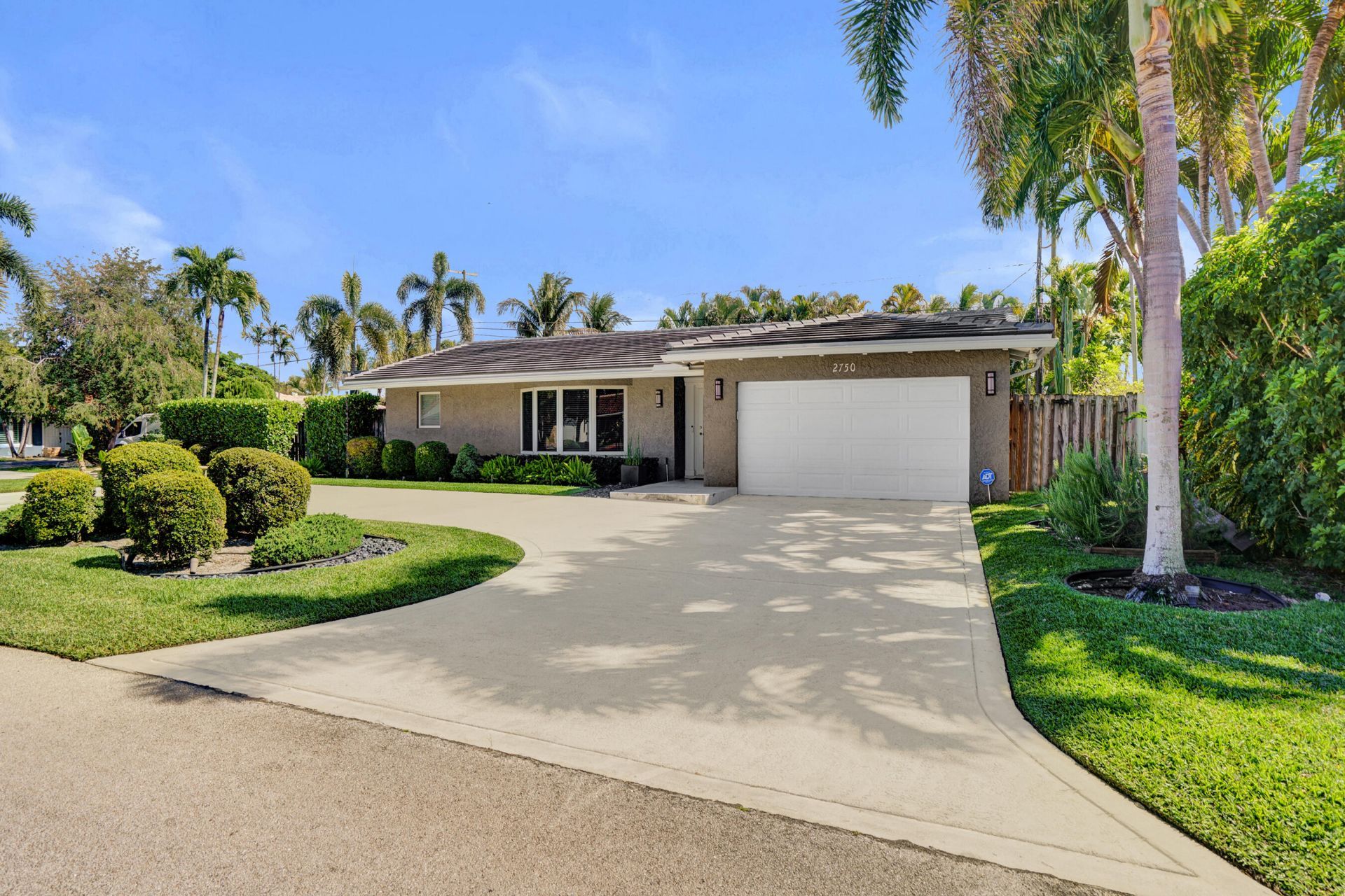 2750 NE 45th Street, Lighthouse Point, FL 33064 Photo