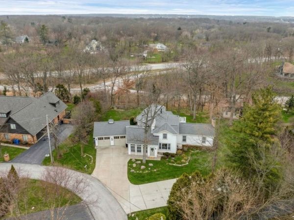 10 Deerpath Lane , Palos Park, IL 60464