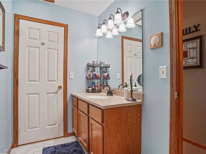 17 Harneds Landing, Cortland, OH 44410 Photo 18