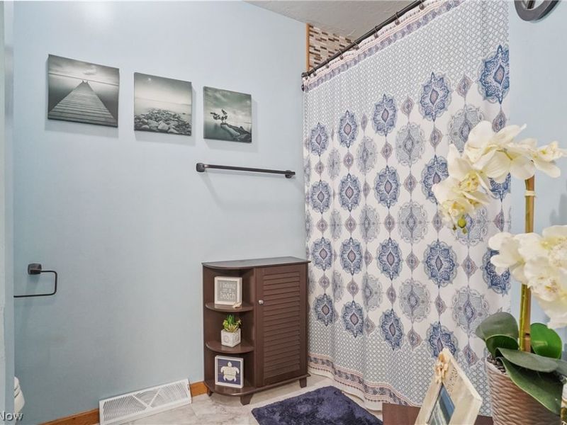 17 Harneds Landing, Cortland, OH 44410 Photo 20