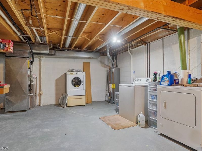 17 Harneds Landing, Cortland, OH 44410 Photo 23