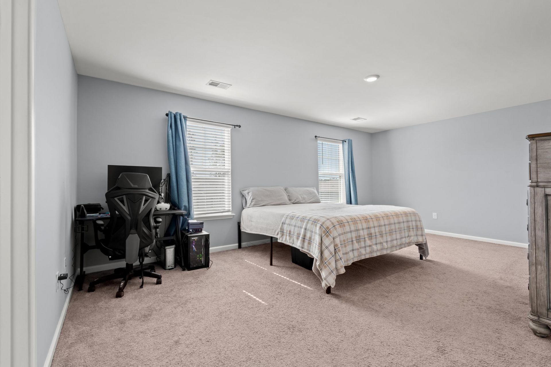 420 Sunforest Way Photo 13