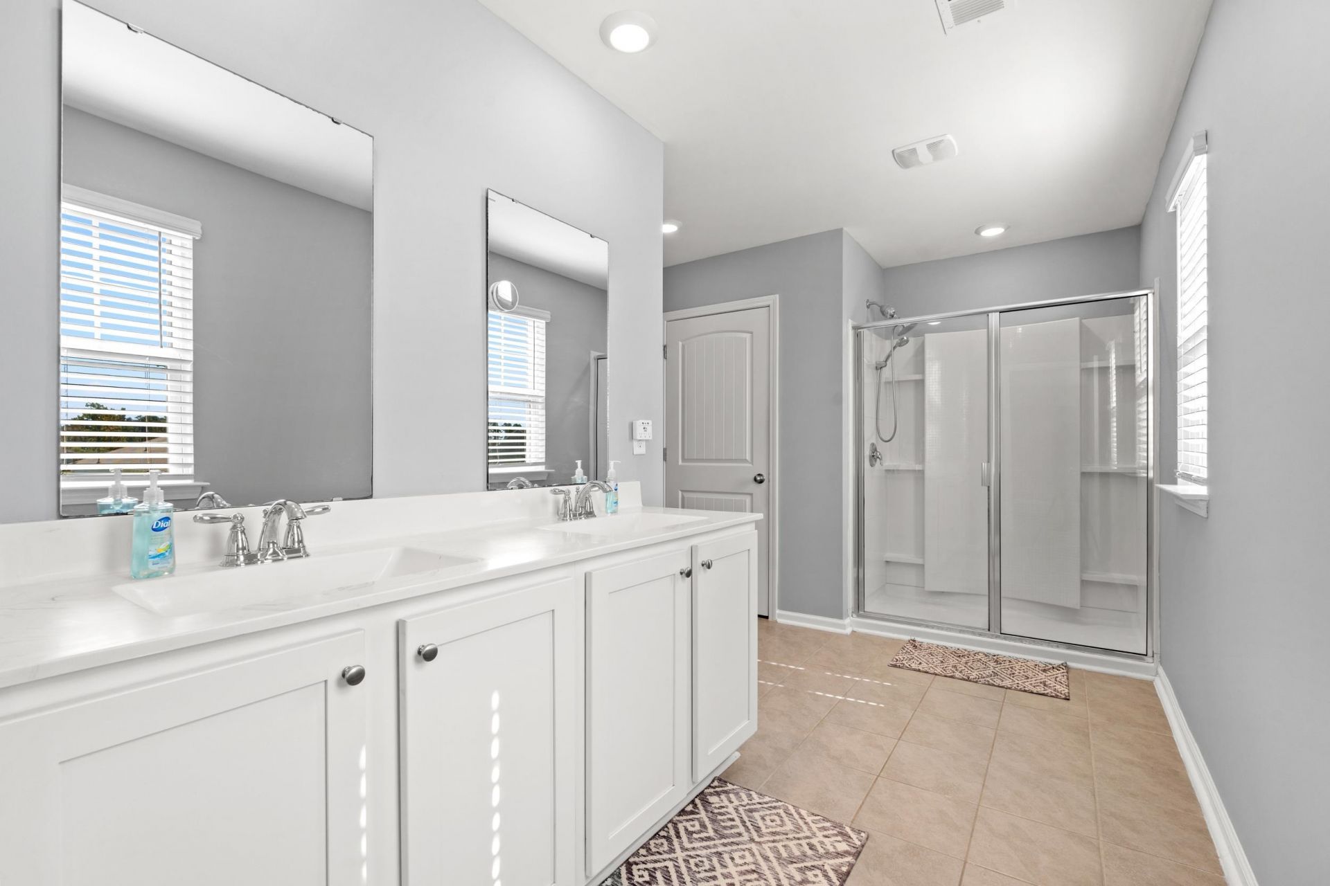 420 Sunforest Way Photo 16