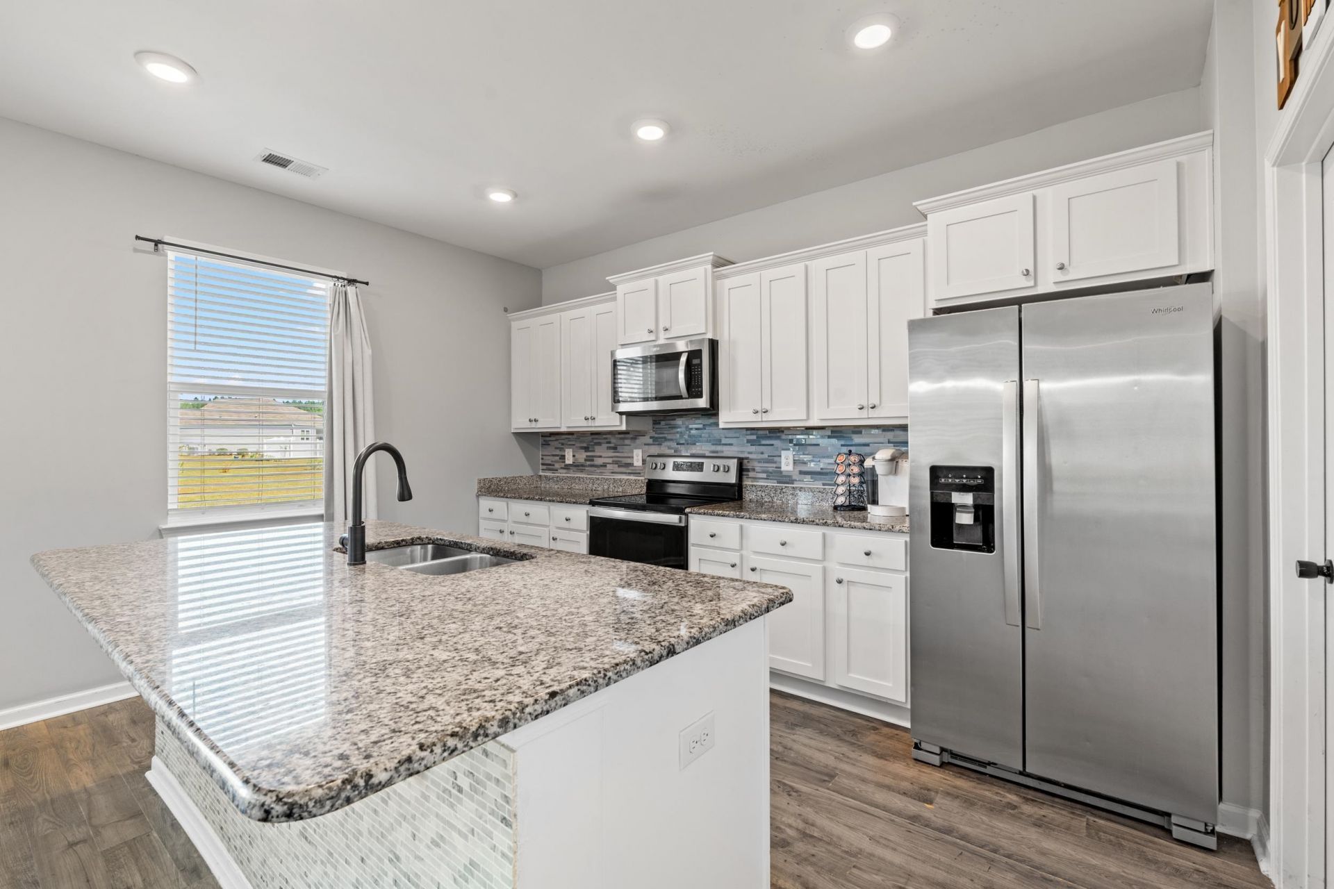 420 Sunforest Way Photo 7