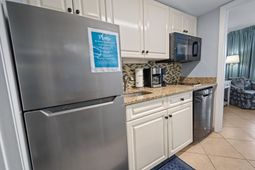 201 74th Ave. N  photo 4