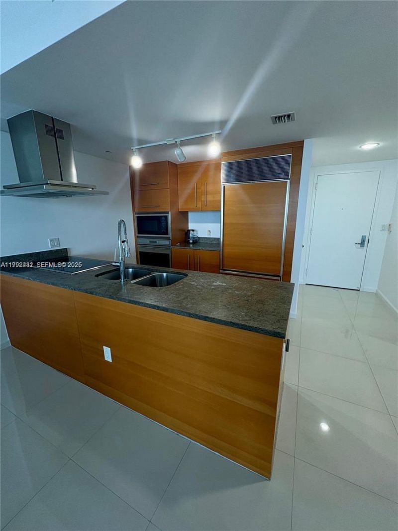 495 Brickell Ave , Unit 3909, Miami, FL 33131 Photo