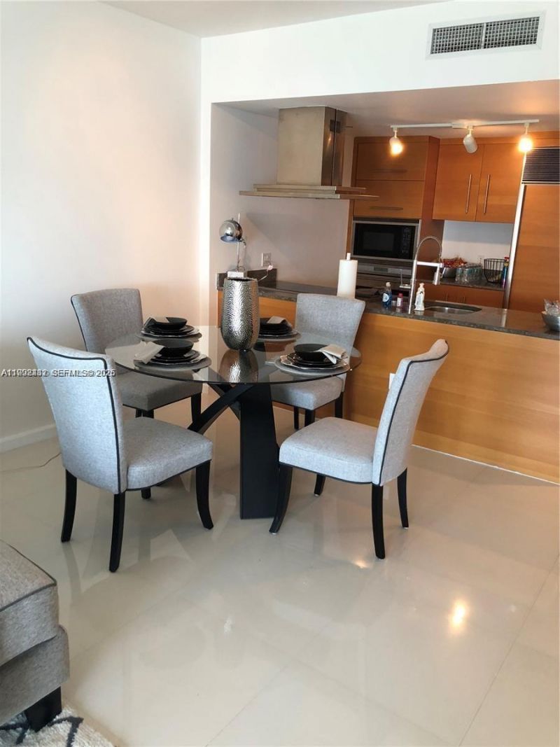 495 Brickell Ave , Unit 3909, Miami, FL 33131 Photo