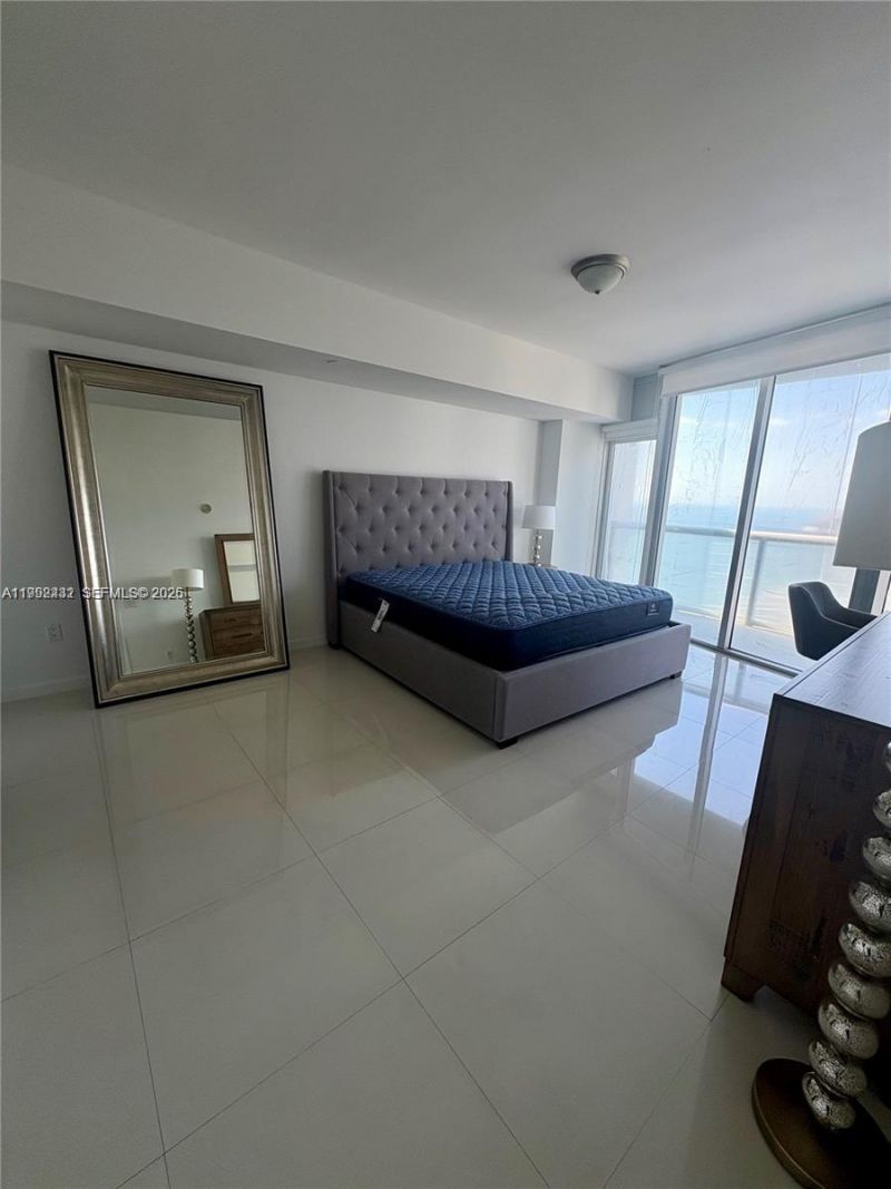 495 Brickell Ave , Unit 3909, Miami, FL 33131 Photo