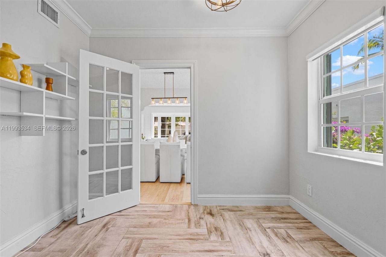 1209 La Mancha Ave, Coral Gables, FL 33134 Photo