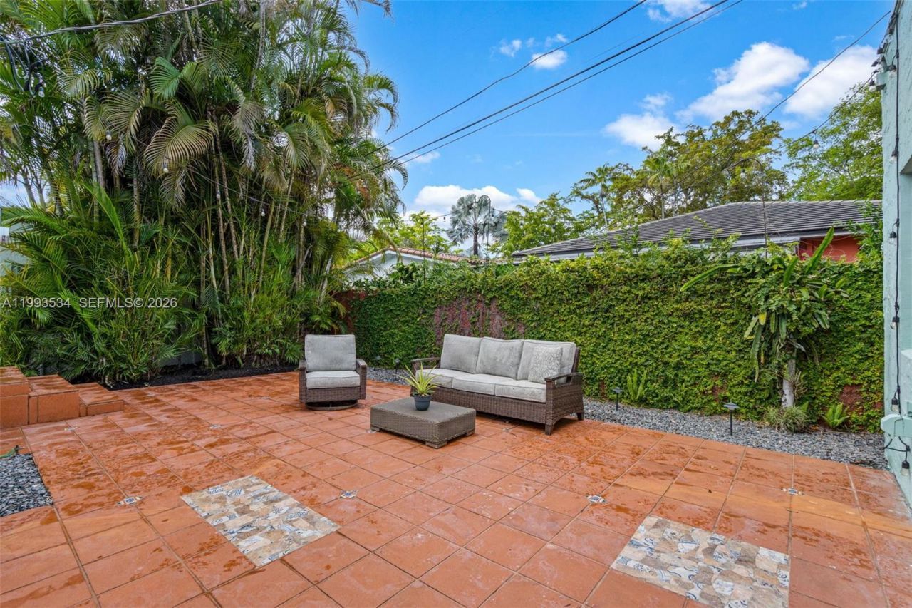 1209 La Mancha Ave, Coral Gables, FL 33134 Photo