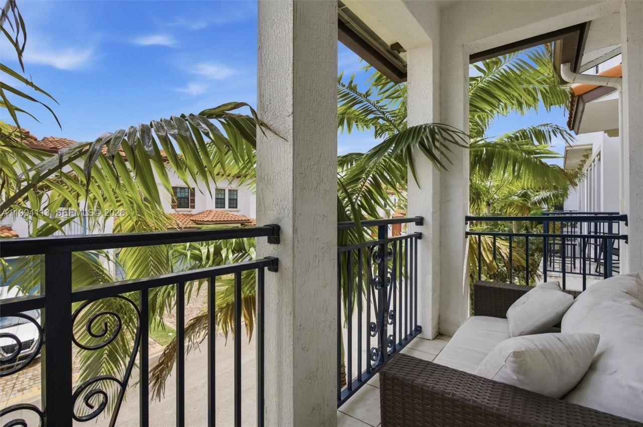 11652 SW 13th Ct , Pembroke Pines, FL 33025 Photo