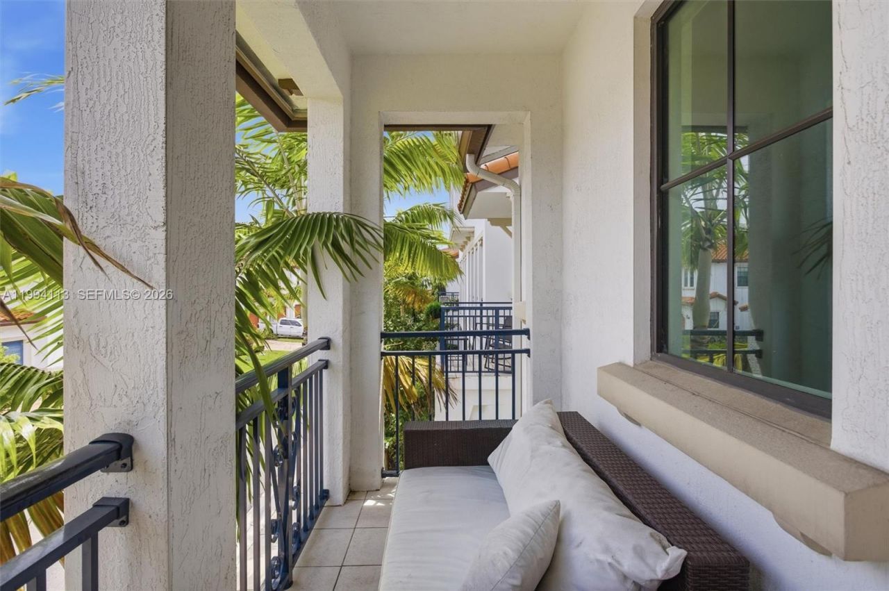 11652 SW 13th Ct , Pembroke Pines, FL 33025 Photo