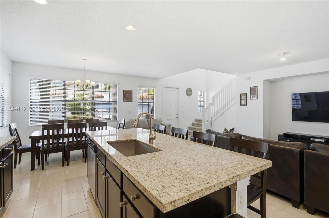 11652 SW 13th Ct , Pembroke Pines, FL 33025 Photo