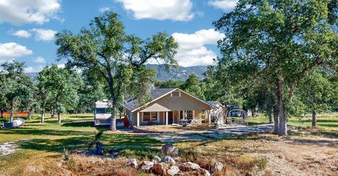 9759 Creekside Dr, Coulterville, CA 95311 Photo