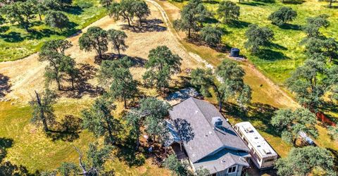 9759 Creekside Dr, Coulterville, CA 95311 Photo