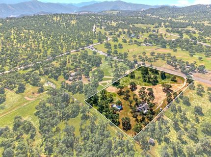 9759 Creekside Dr, Coulterville, CA 95311 Photo