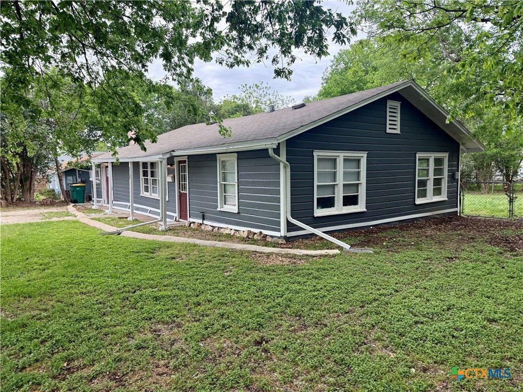 717 Surghnor Street, Belton, TX 76513 Main Photo