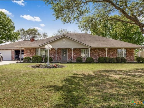 201 Parsons Road , Victoria, TX 77904