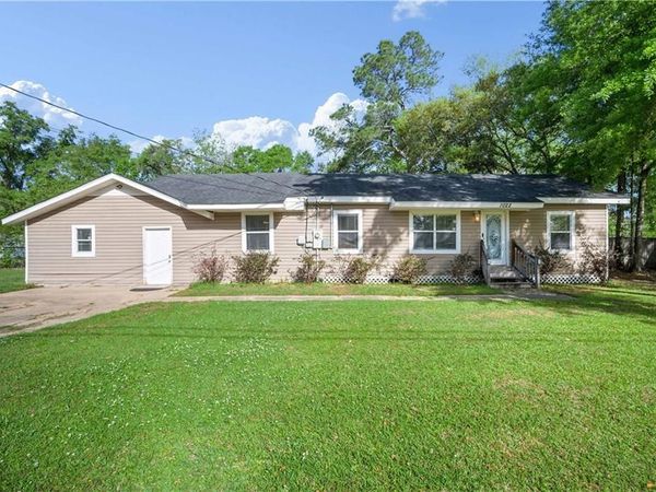 1022 Joaneen Drive, Saraland, AL 36571