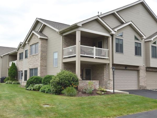 9503 Sundance Dr, Bridgeville, PA 15017