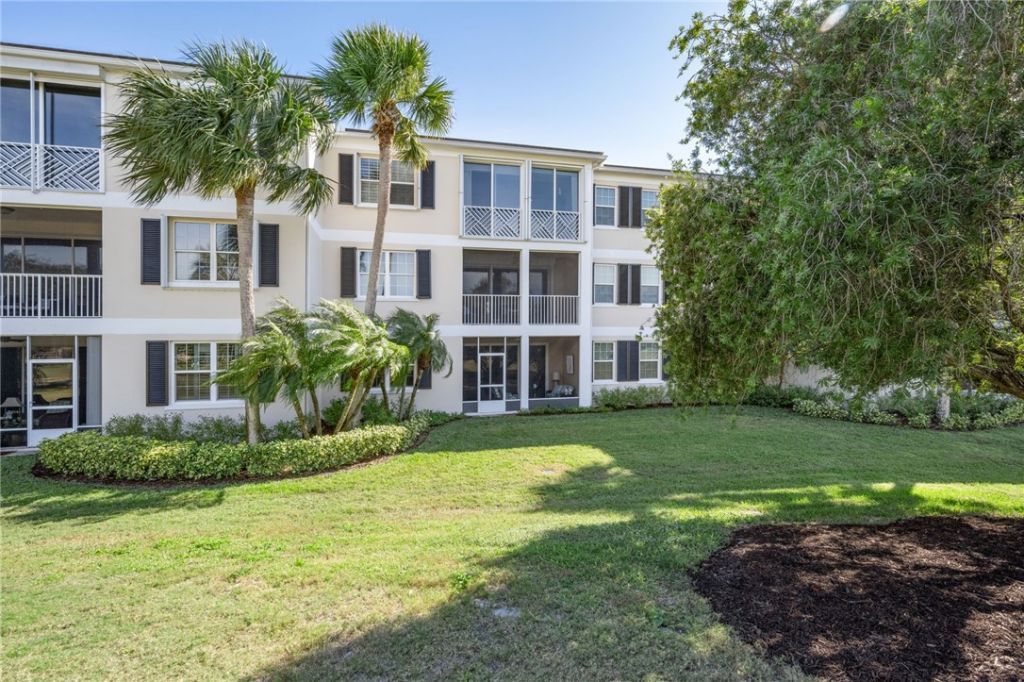 4775 S Harbor Drive, Unit 107, Vero Beach, FL 32967 Photo