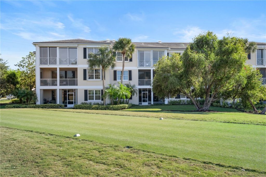 4775 S Harbor Drive, Unit 107, Vero Beach, FL 32967 Photo