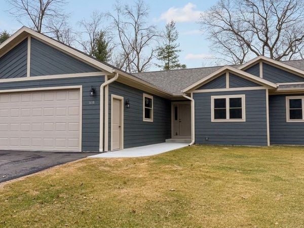 1618 Michigan Avenue, Wisconsin Dells, WI 53965