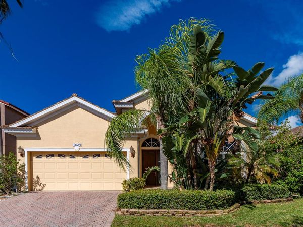 10639 HATTERAS DRIVE , TAMPA, FL 33615