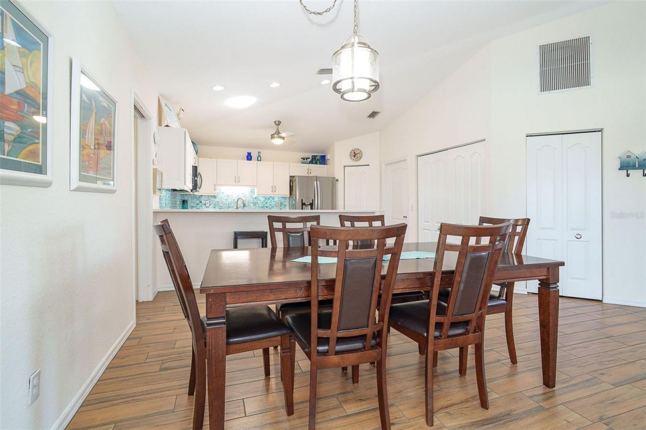 920 Rotonda Circle , Rotonda West, FL 33947 Photo