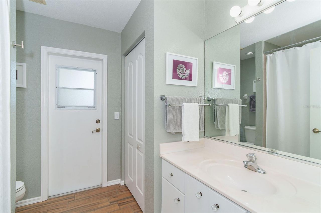 920 Rotonda Circle , Rotonda West, FL 33947 Photo