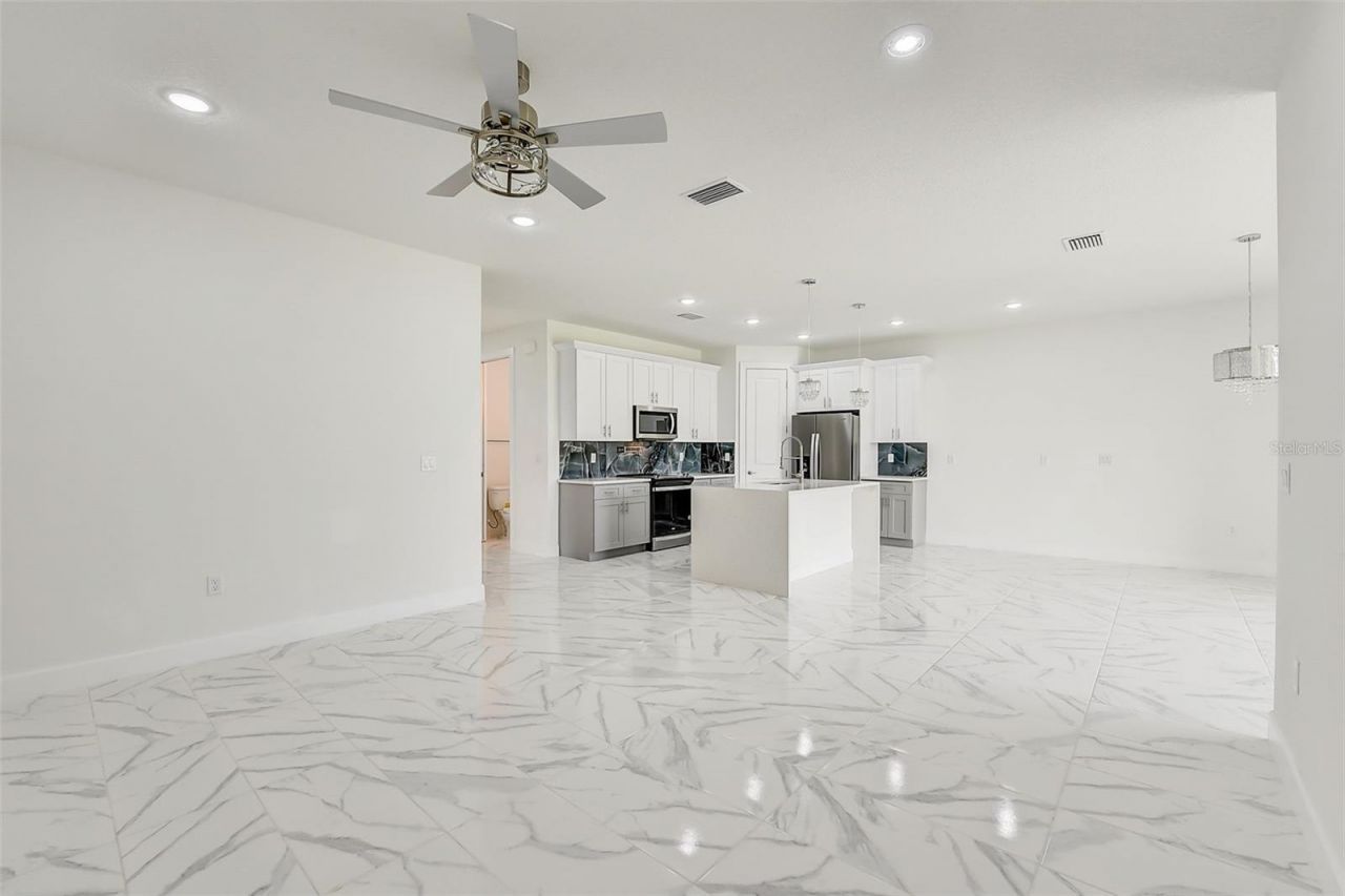 3889 Walker Road , Apopka, FL 32703 Photo