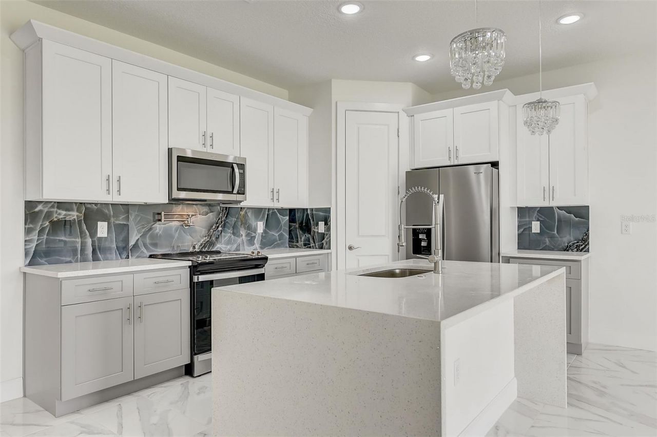 3889 Walker Road , Apopka, FL 32703 Photo