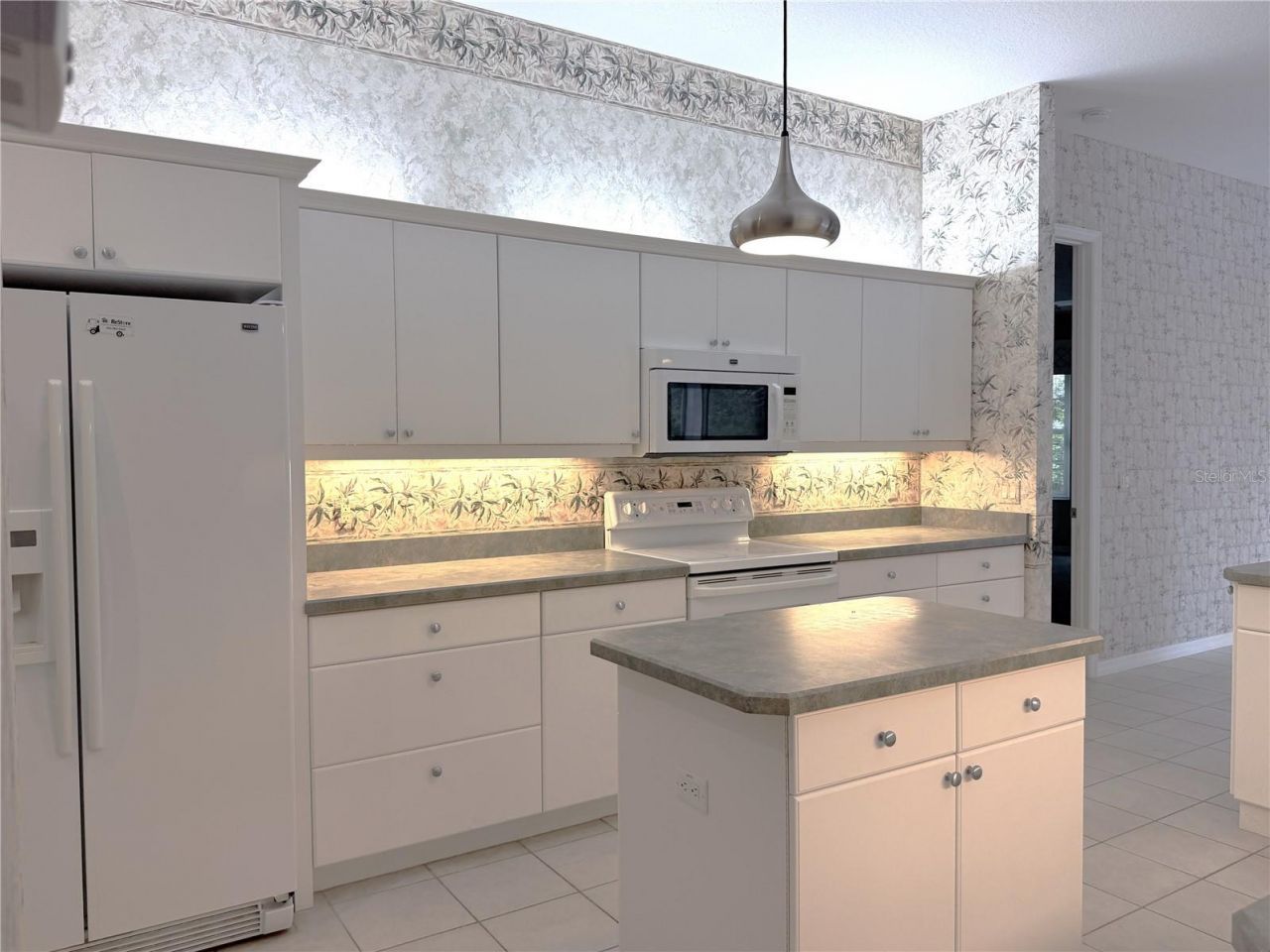 13 Oak Village Boulevard S, Homosassa, FL 34446 Photo