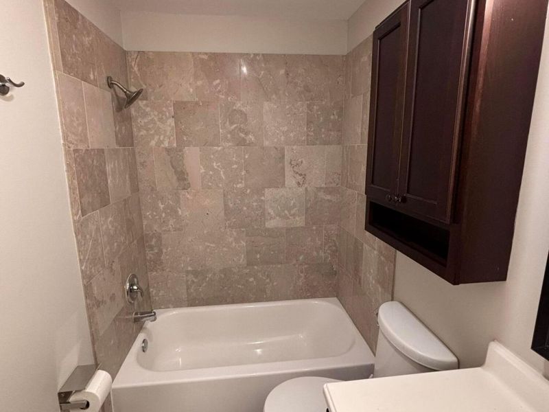 777 Ficus Drive, Unit 25E, Columbus, OH 43085 Photo 15