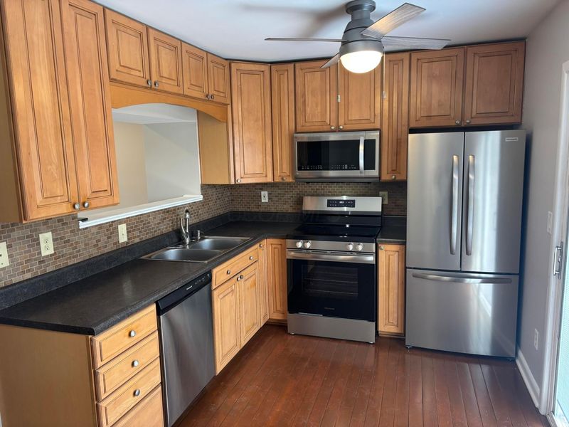 777 Ficus Drive, Unit 25E, Columbus, OH 43085 Photo 6