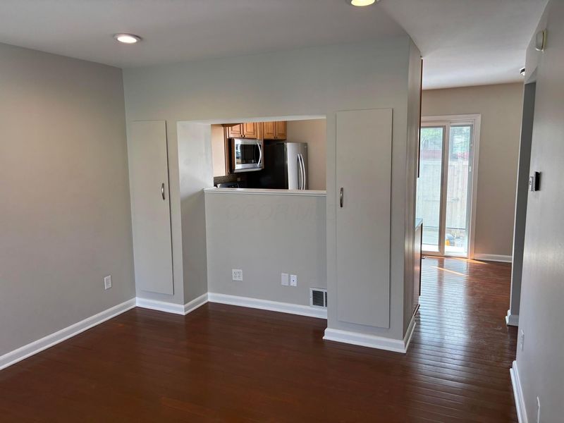 777 Ficus Drive, Unit 25E, Columbus, OH 43085 Photo 9