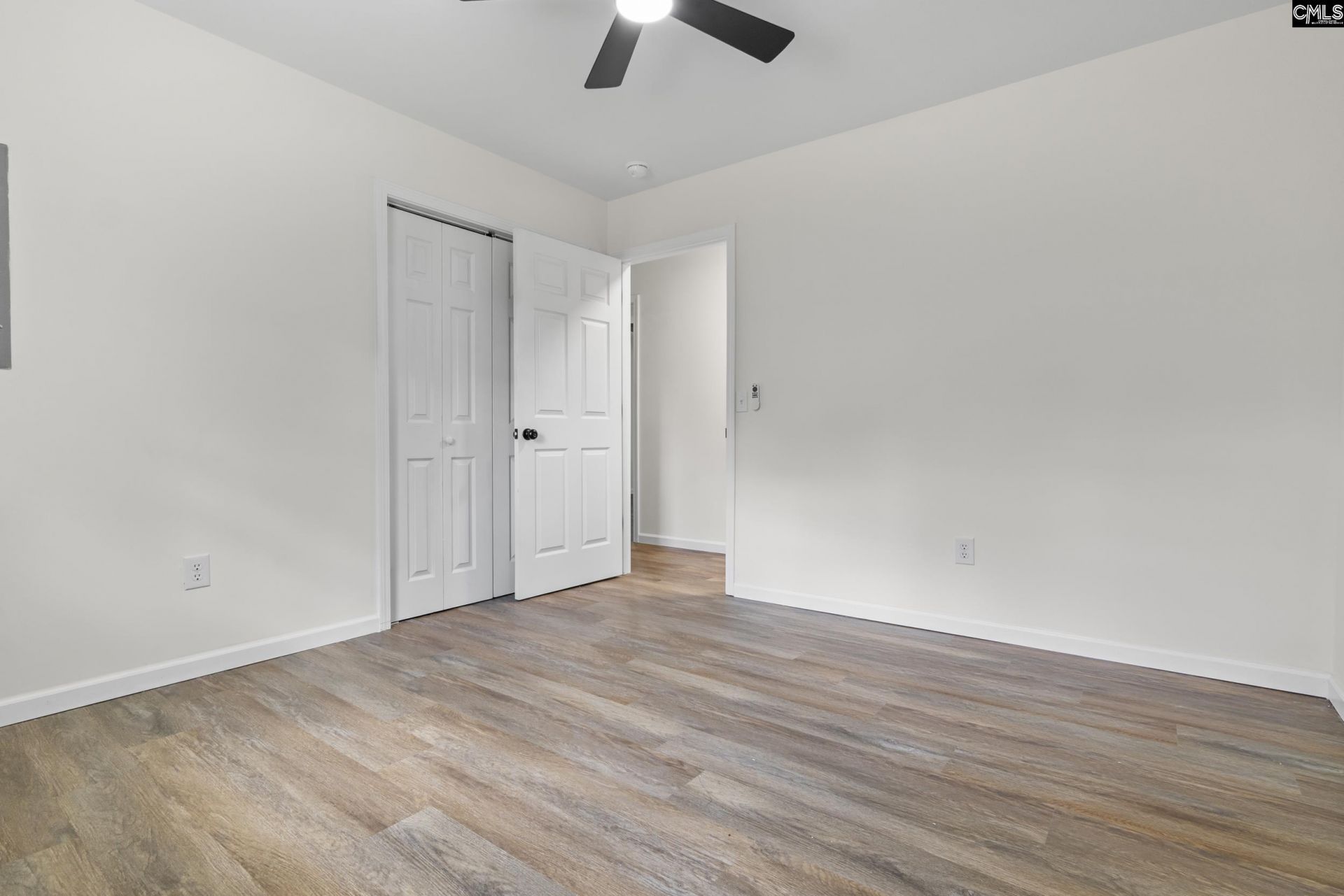 3122 Mctavish Avenue Photo 16