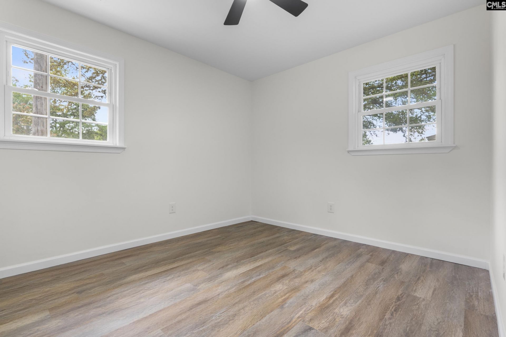 3122 Mctavish Avenue Photo 17