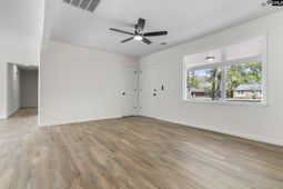 3122 Mctavish Avenue photo 4