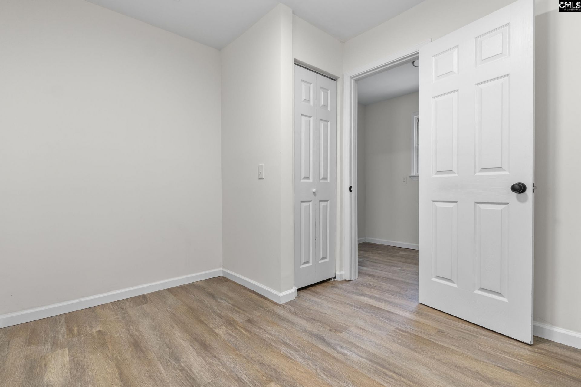 3122 Mctavish Avenue Photo 21