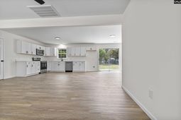 3122 Mctavish Avenue photo 4