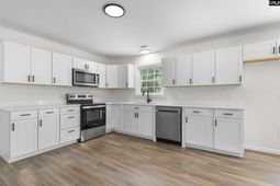 3122 Mctavish Avenue photo 4