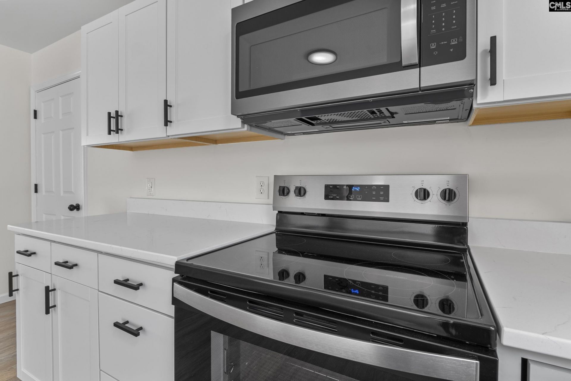 3122 Mctavish Avenue Photo 7